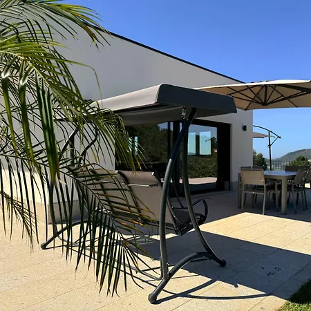 Сasa de vacaciones Whitescape Casa De *