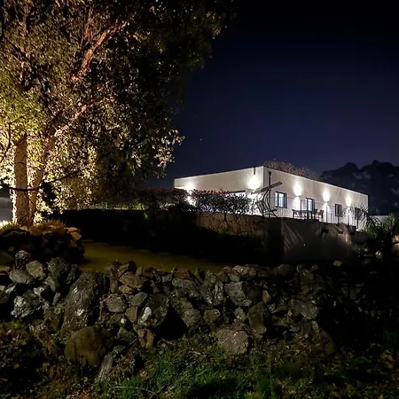 Whitescape Casa De * Ponte de Lima