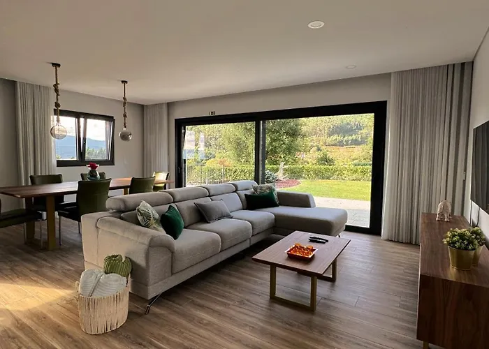 Whitescape Casa De Ferias